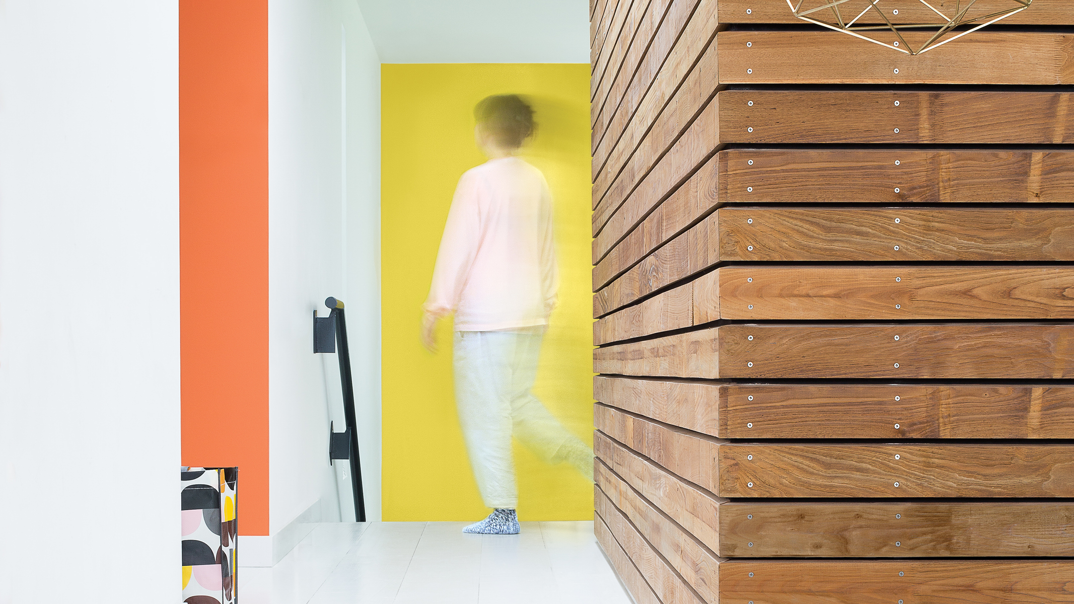 Wohnzimmer mit Akzenten in Orange Fröhliches Orange sprüht nur so vor Vitalität und eignet sich perfekt, um ein tristes Wohnzimmer aufzupeppen.