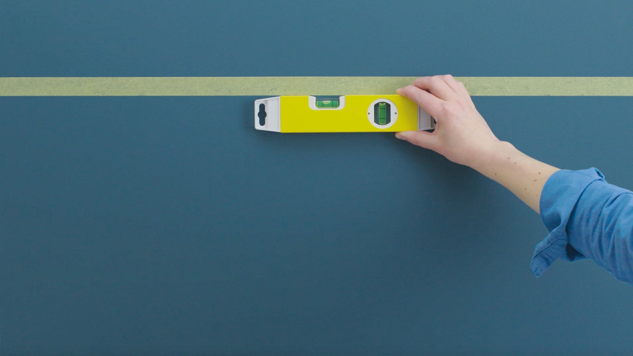Gerade Grundlinie erstellen Deco-Paints-colour-futures-farbe-des-jahres-2019-so-geht-es-wabenmuster_3